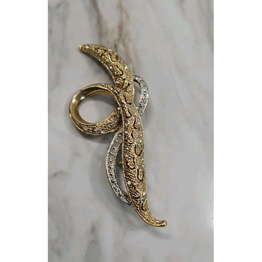 Avon Gold And Silver Tone Swirl Pin With Rhinestones Brooch Pin Elegant Large